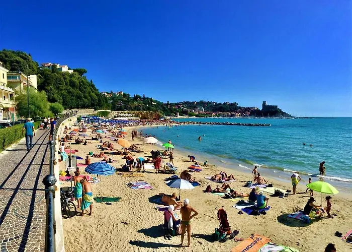 International Holidays Luxe House Pool Beach-lerici-cinque Terre-liguria Vacanze-dog Ok In Touristic Village River Ameglia